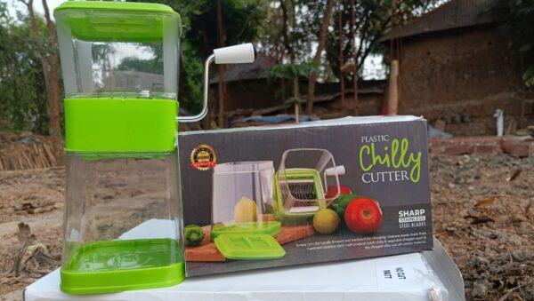 Small Onion Chopper & Vegetable Chopper Quick Cutter with Rotating Blade - Image 3