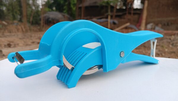 2 in 1 Vegetable & Fruit Multi Cutter 5 Blade Vegetable Cutter with Peeler
