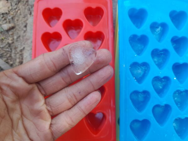 Plastic Heart Shape Ice Cube Tray - Image 3