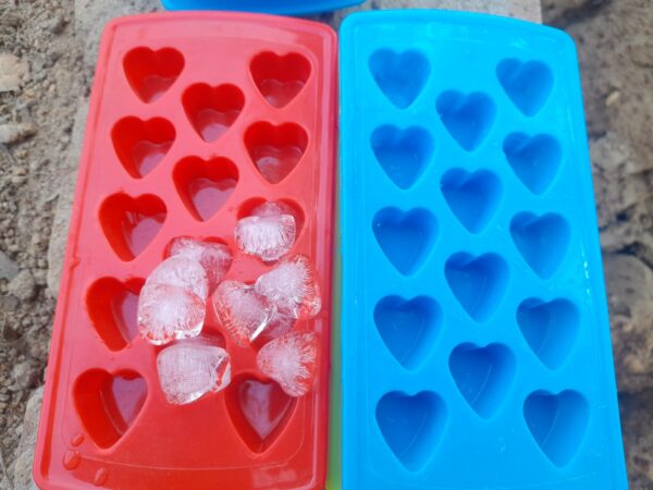Plastic Heart Shape Ice Cube Tray