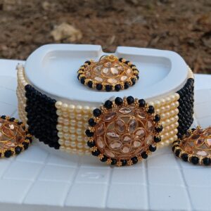 Black & White Charm Set