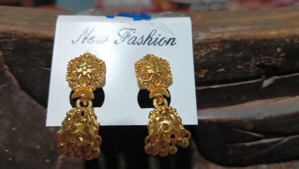 Gold Plated Jhumka Earrimngs