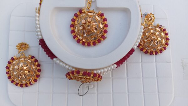 Rose Glow Kundan Choker - Image 3