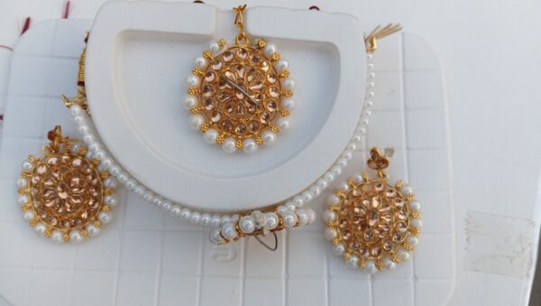 Pearl Glow Kundan Choker Set - Image 3