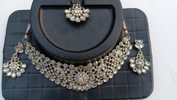 Royal Crystal Bloom Choker Set - Image 3