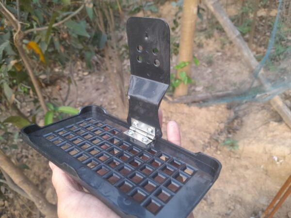 Mobile Charge Holder