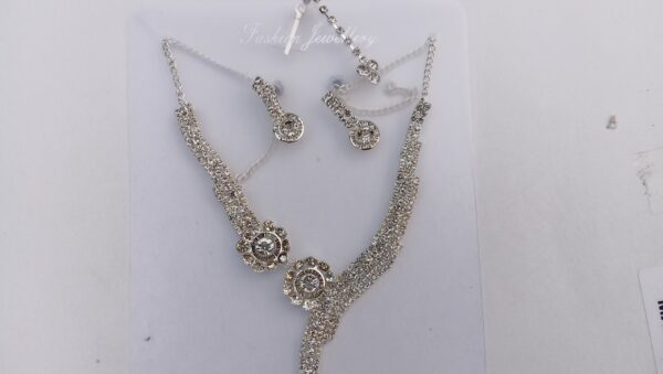 Crystal Glow Silver Necklace Set