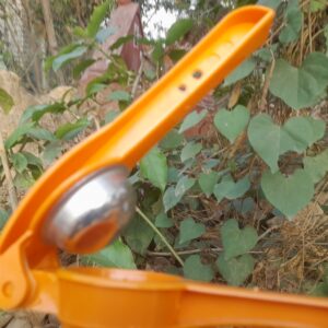 Plastic Lemon Squeezer Cum Opener 2 in 1 Lemon Squeezer