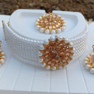Pearl Glow Kundan Choker Set